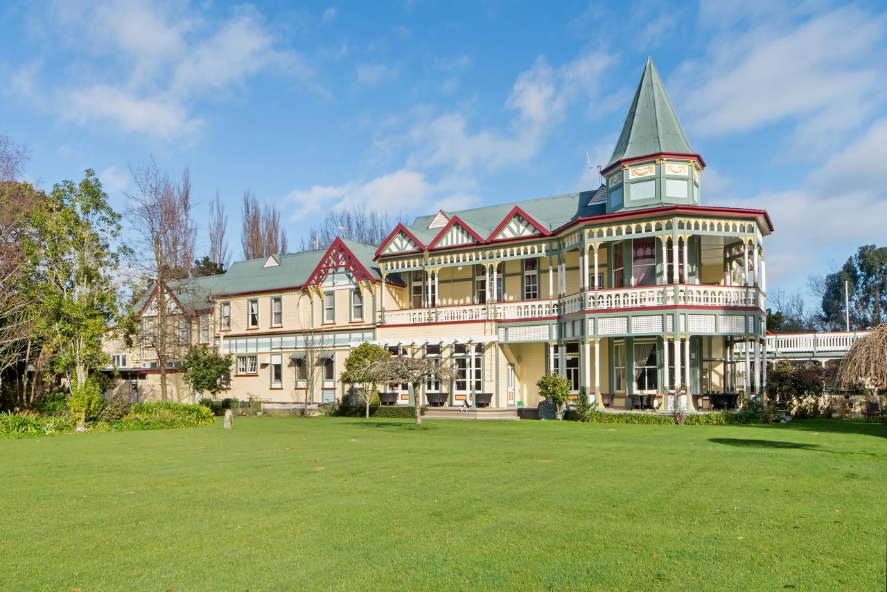 Highden Manor Estate Hotel Palmerston North Exterior foto